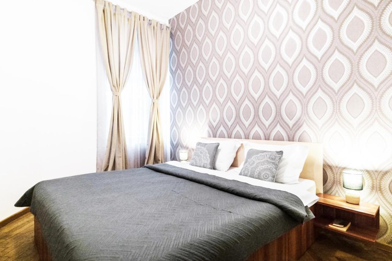 Sunny Old Town Apartment ブラショフ エクステリア 写真